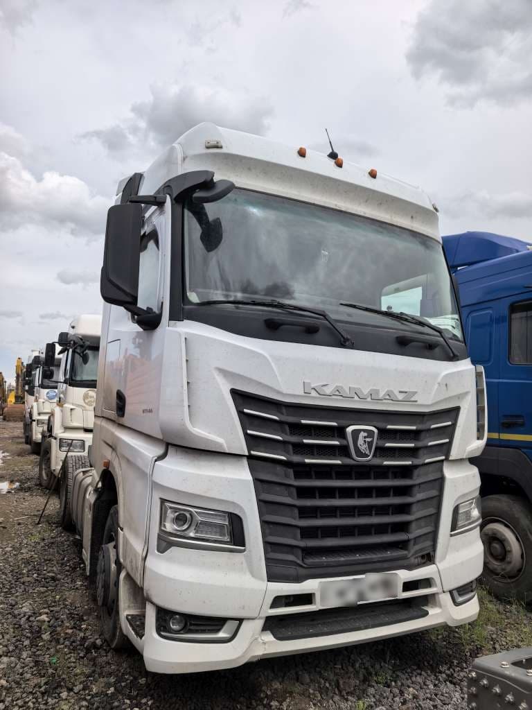 Камаз 54901 4x2 Седельный тягач - 2