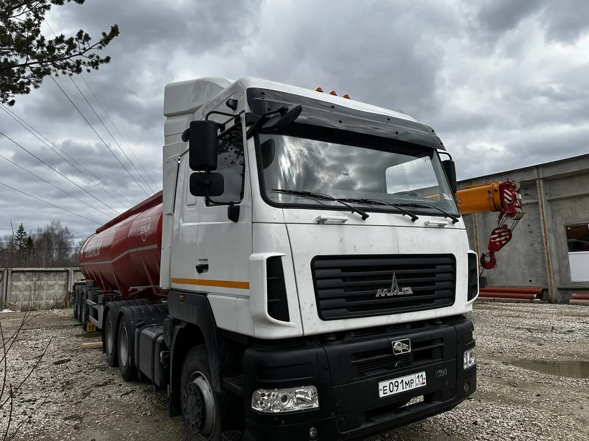 МАЗ 6430 6x4 Седельный тягач - 2