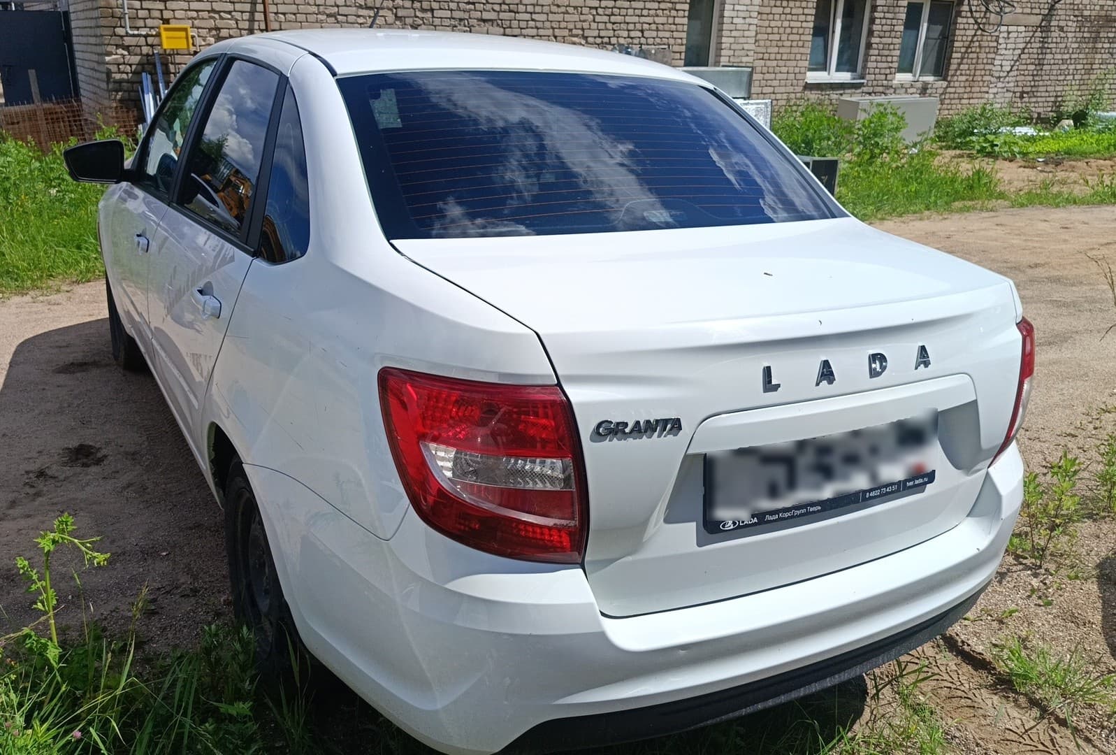 Lada Granta седан - 4