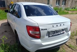 Lada Granta седан - 4