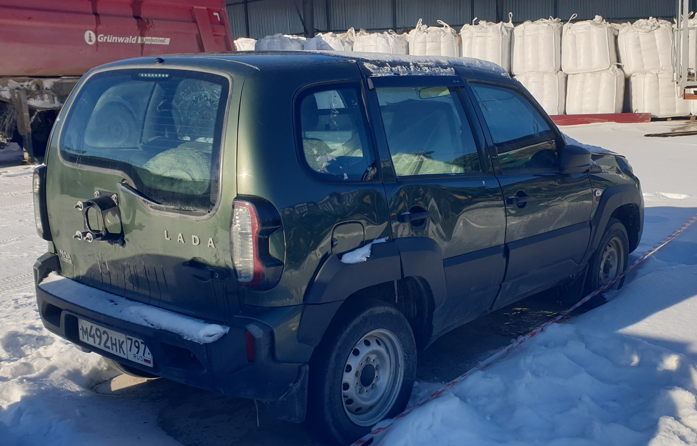 Lada Niva Travel - 3