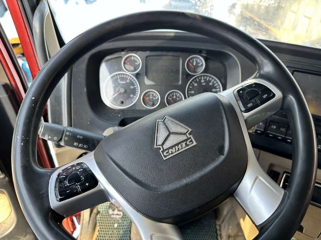 Howo ZZ* 8x4 Самосвал - 5