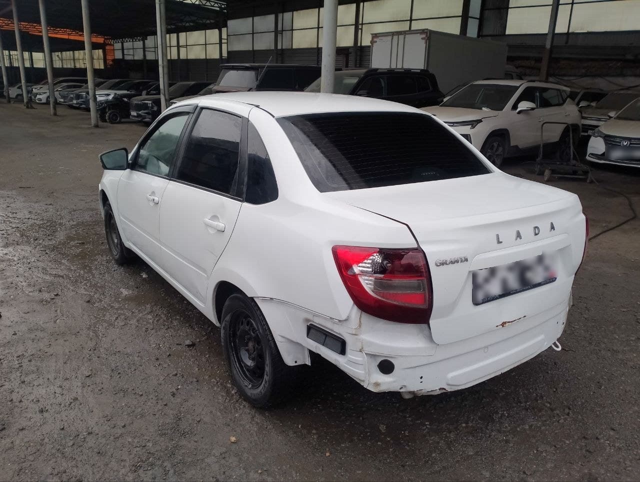 Lada Granta седан - 4