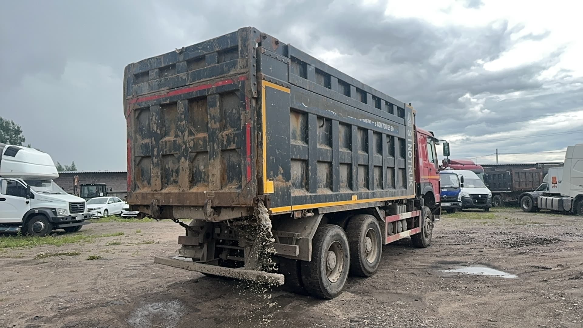 Howo ZZ* 6x4 Самосвал - 3