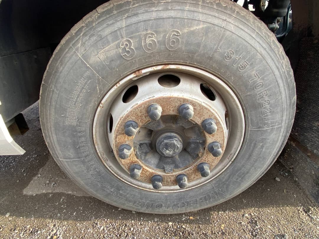 Sany D* 4x2 Седельный тягач - 10