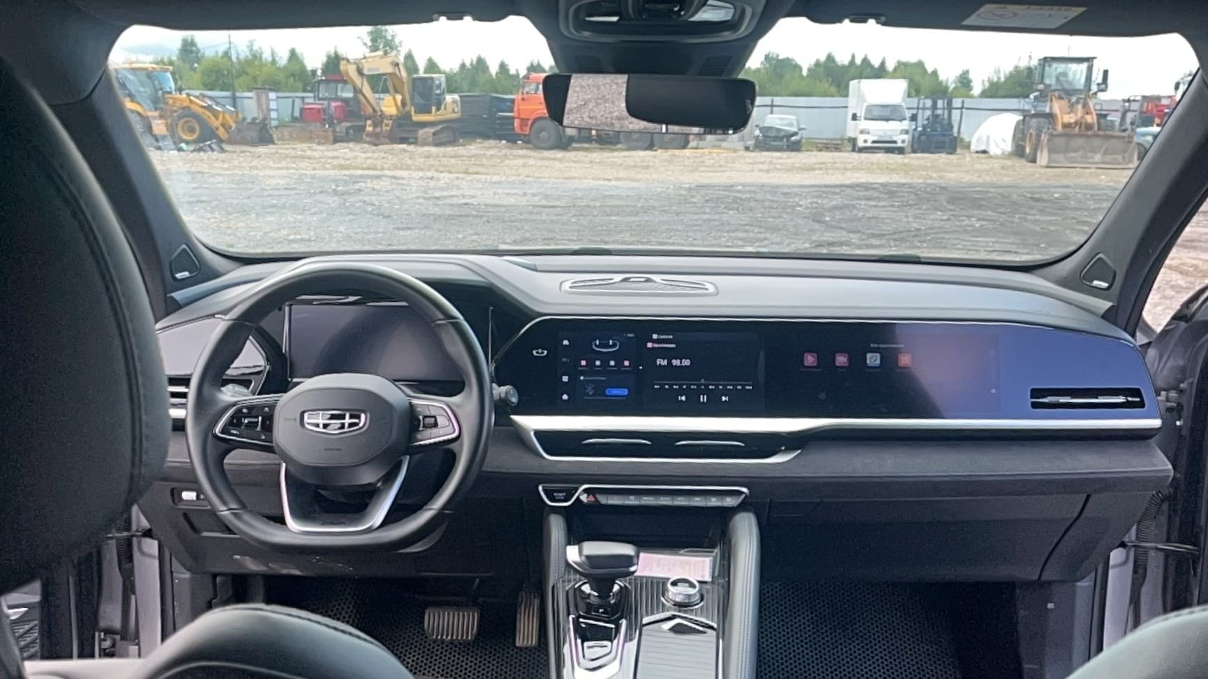 Geely Monjaro - 5