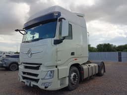Dongfeng DFH 4x2 Седельный тягач - 1