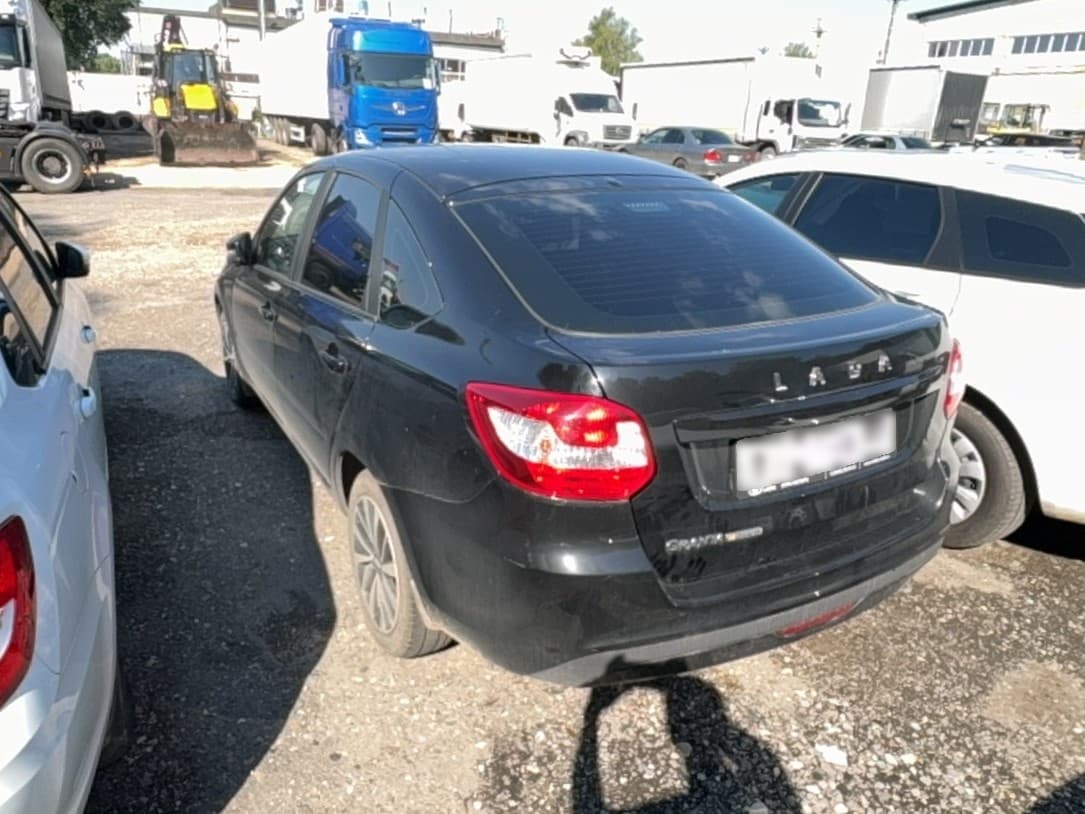 Lada Granta лифтбек - 4