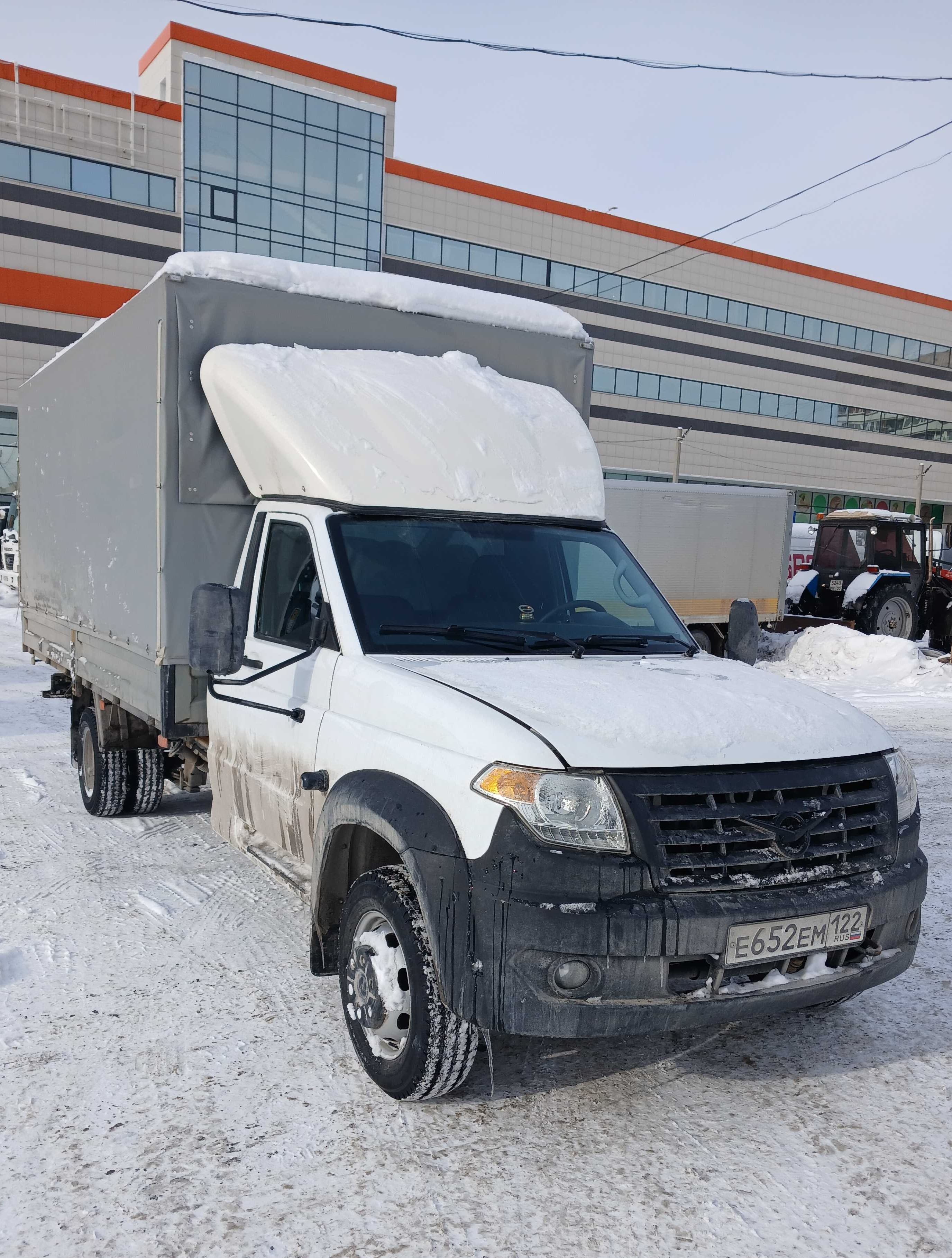 UAZ Profi - 2
