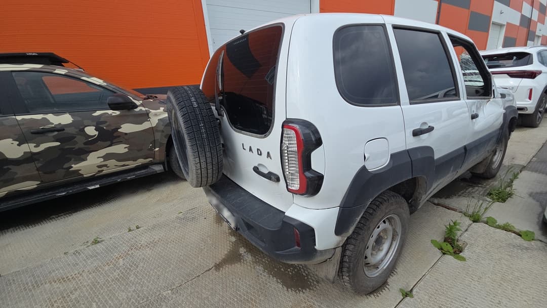 Lada Niva Travel - 3