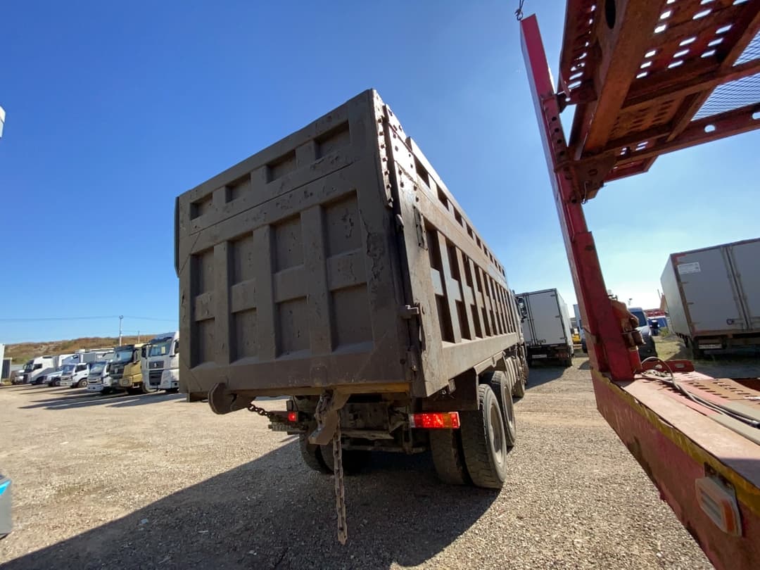 Shacman (Shaanxi) SX* 8x4 Самосвал - 3