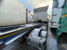 Mercedes-Benz Axor 4x2 Седельный тягач - 3