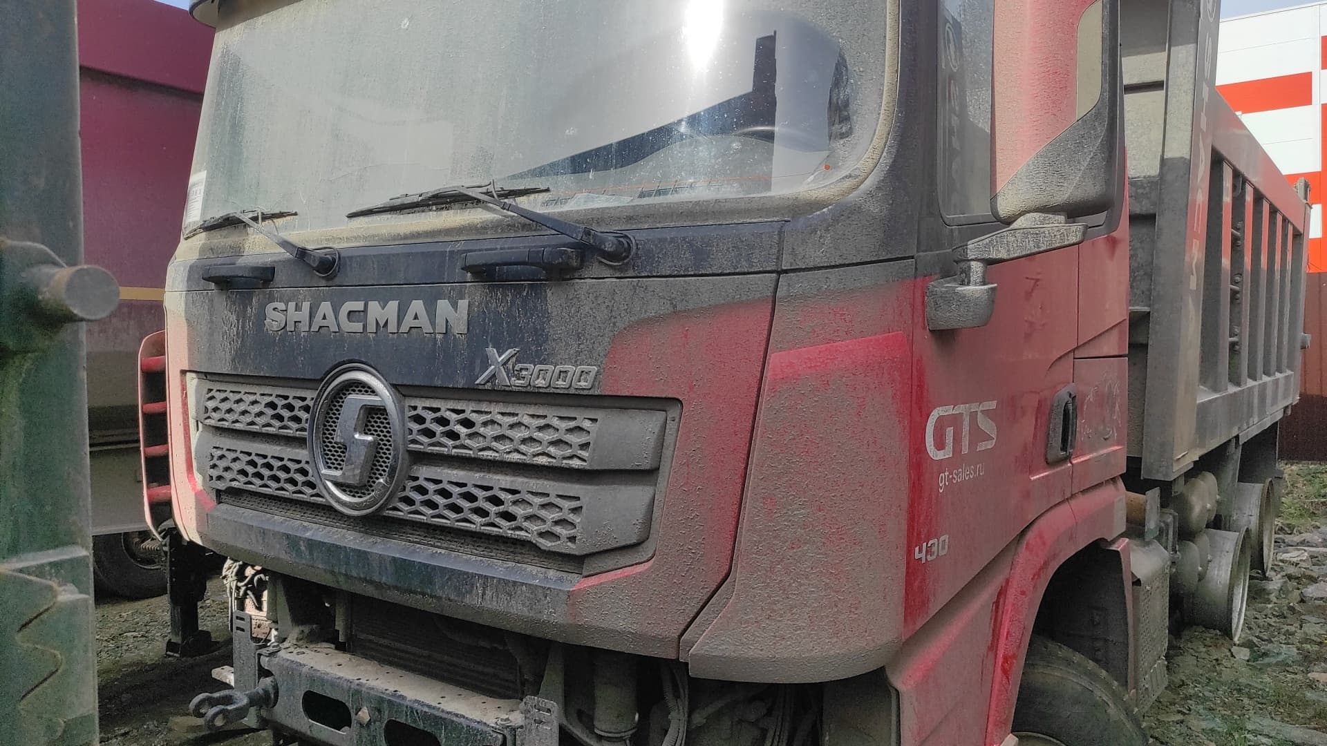 Shacman (Shaanxi) SX* 6x6 Самосвал - 1