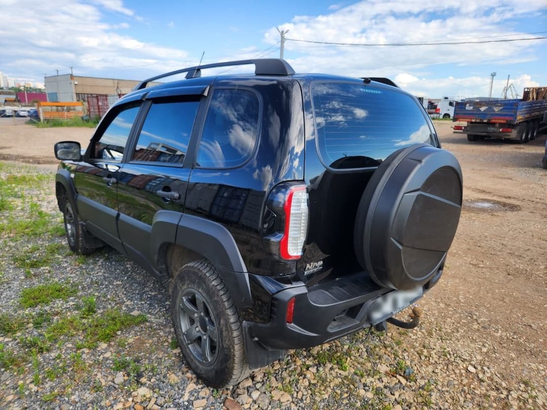 Lada Niva Travel - 4