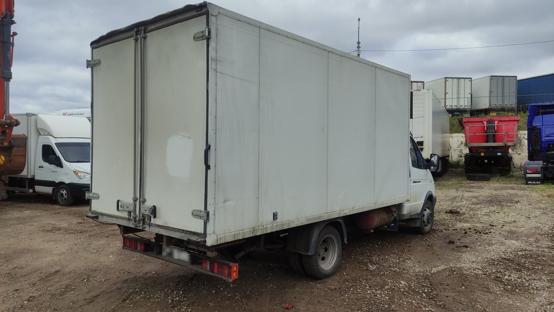 Белава 1210* на шасси GAZ GAZELLE BUSINESS Промтоварный - 3