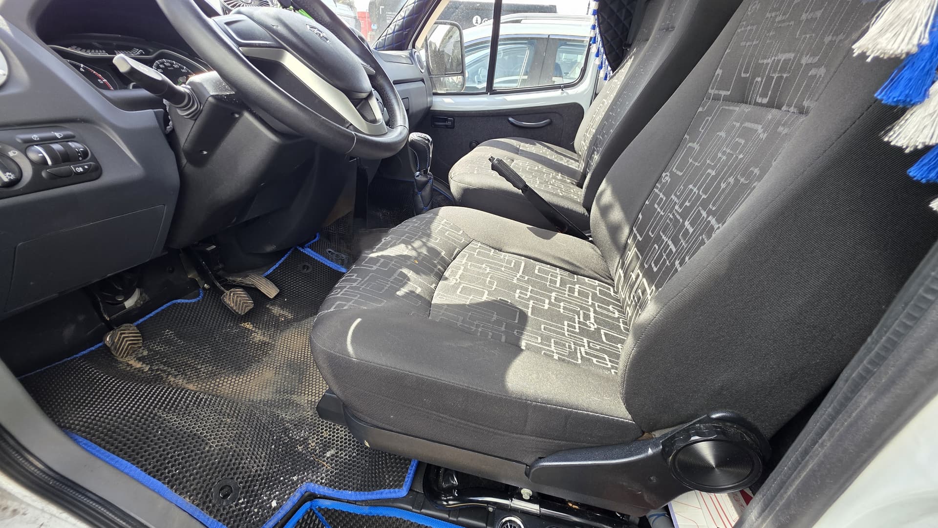Новый Завод 2711* на шасси GAZ GAZELLE BUSINESS Изотермический/рефрижератор - 6