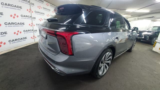 Hongqi E-HS9 - 3