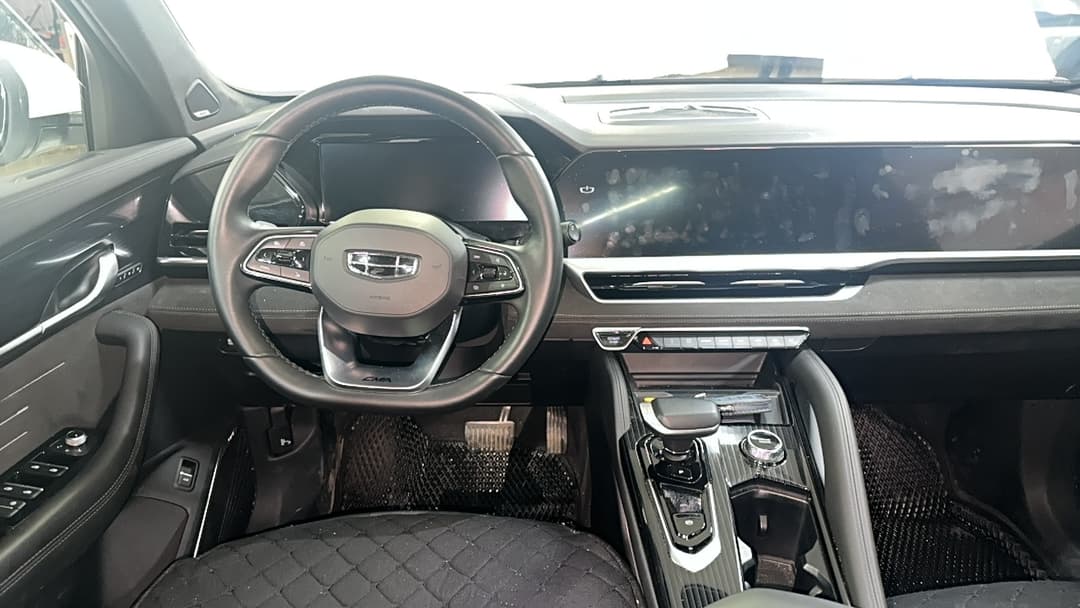 Geely Monjaro - 5