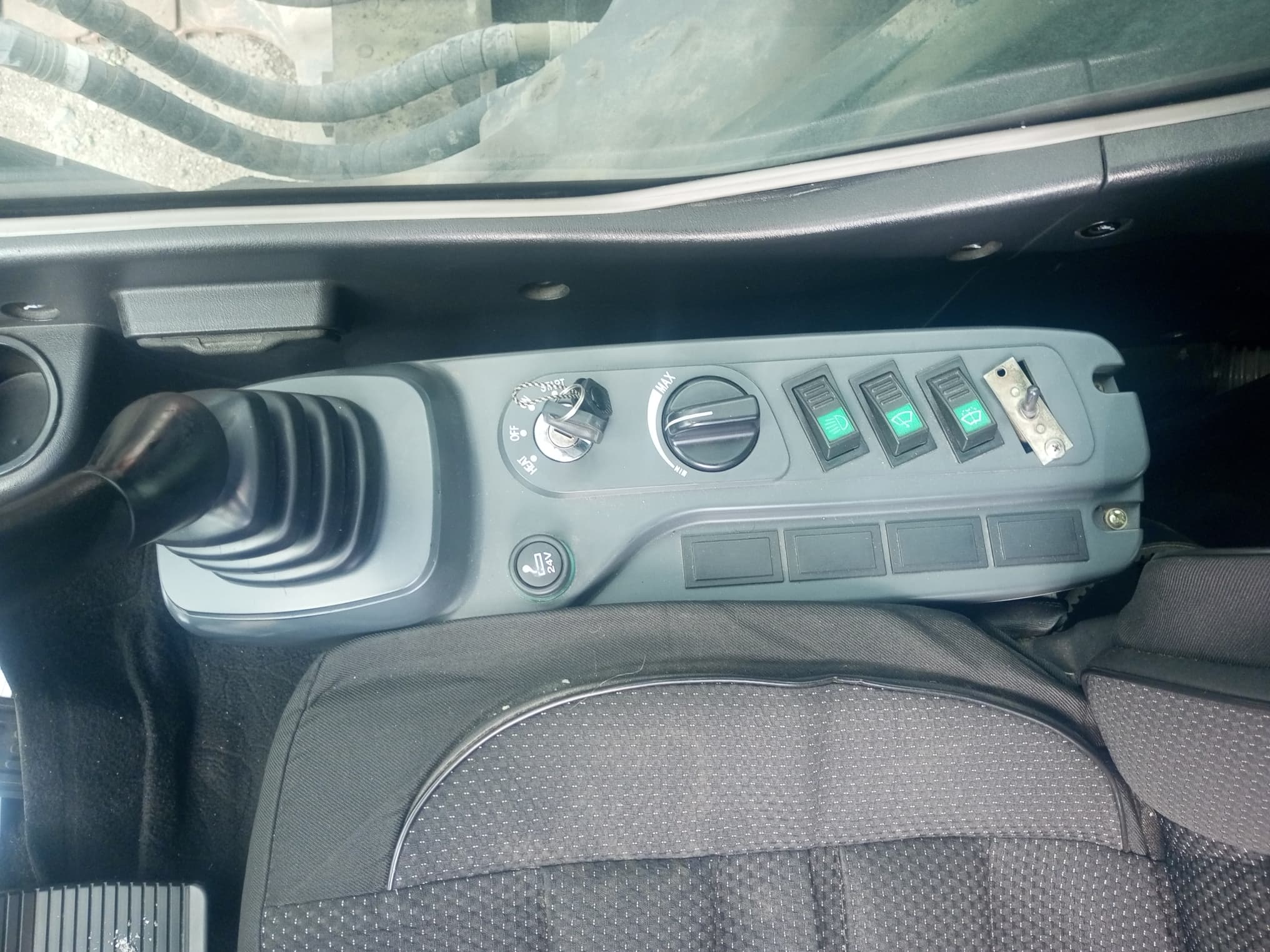 Zoomlion ZE335 Экскаватор - 4