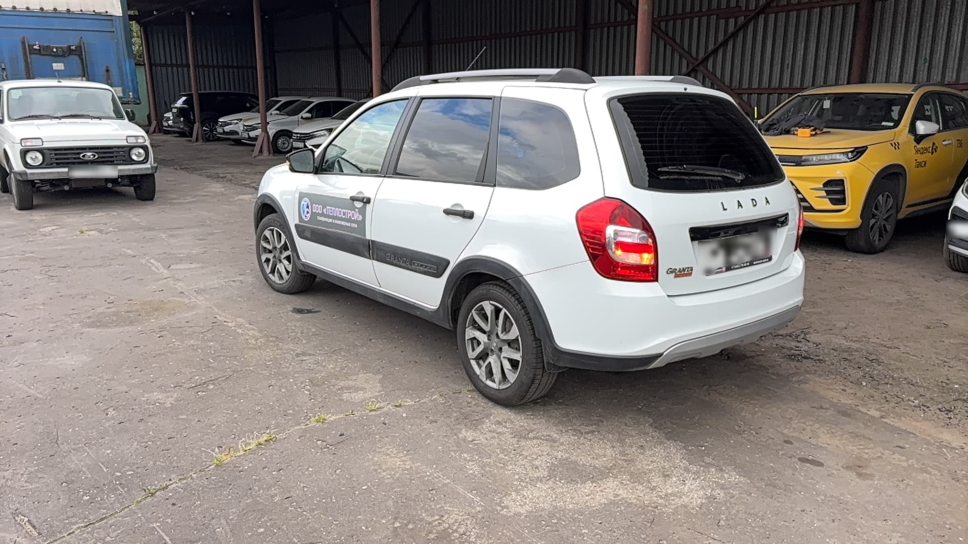 Lada Granta Cross - 4