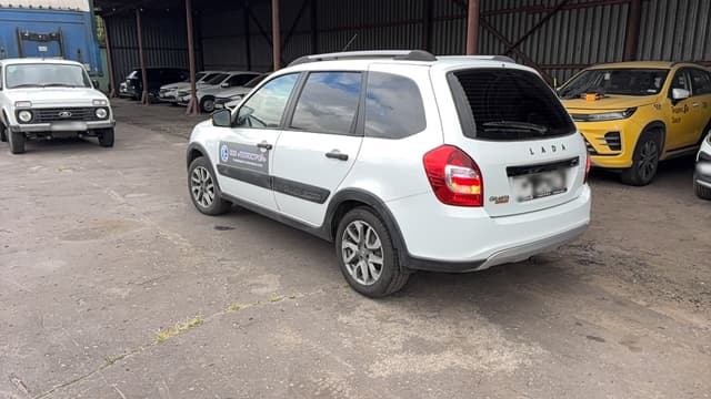 Lada Granta Cross - 4
