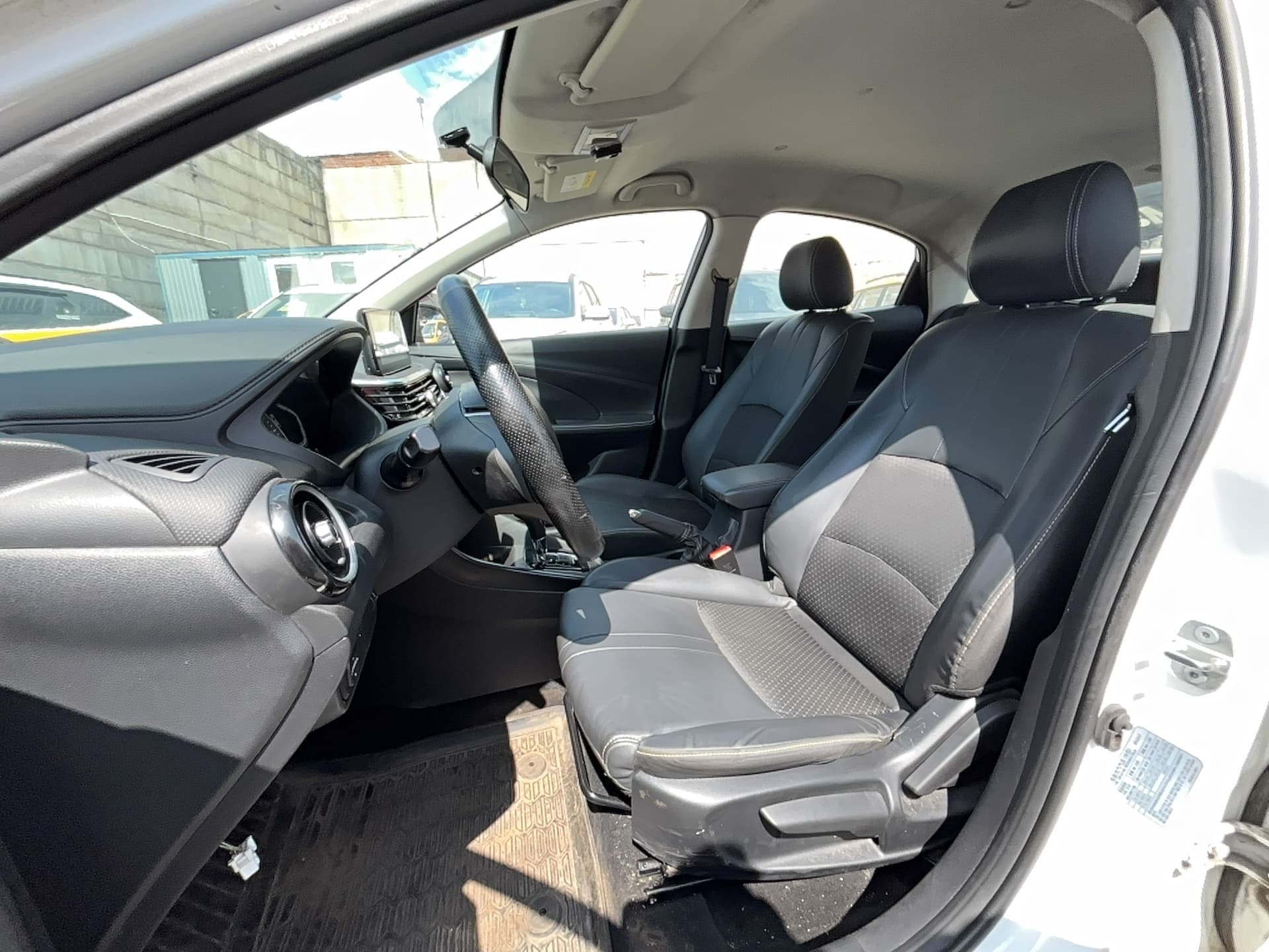 Changan Alsvin - 6