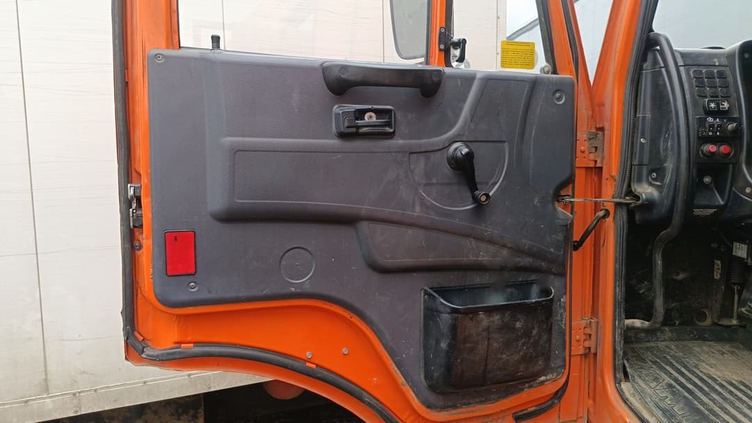 Камаз 65115 6x4 Бортовой с КМУ - 6