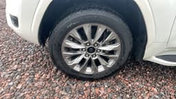 Toyota Land Cruiser 300 - 10