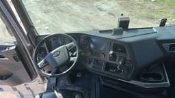 FAW J7 4x2 Седельный тягач - 5