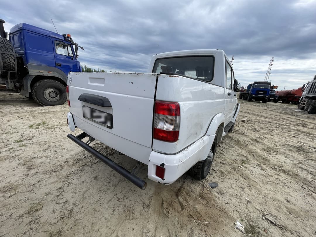 UAZ Pickup - 3