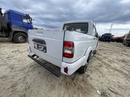 UAZ Pickup - 3