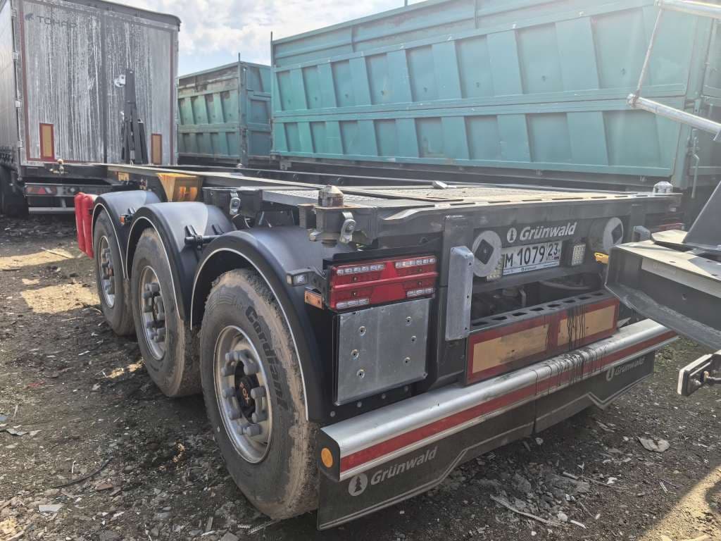 Grunwald 9453 Полуприцеп контейнеровоз 3 оси - 4