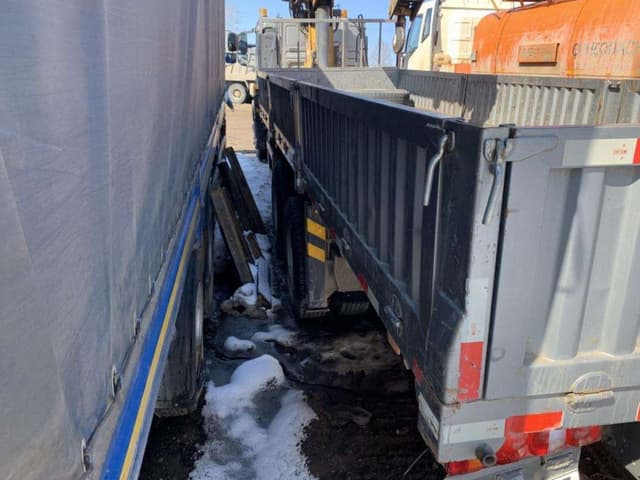 Howo T5G 6x4 Бортовой с КМУ - 4
