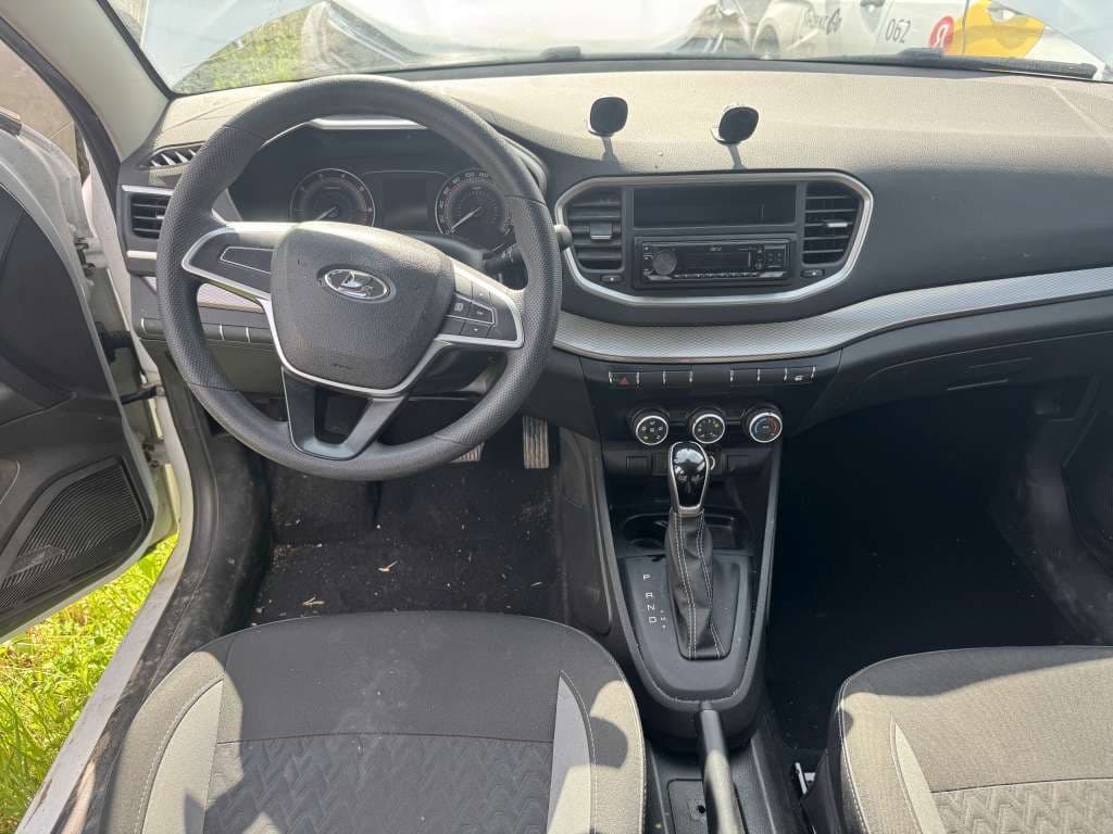 Lada Vesta седан - 5