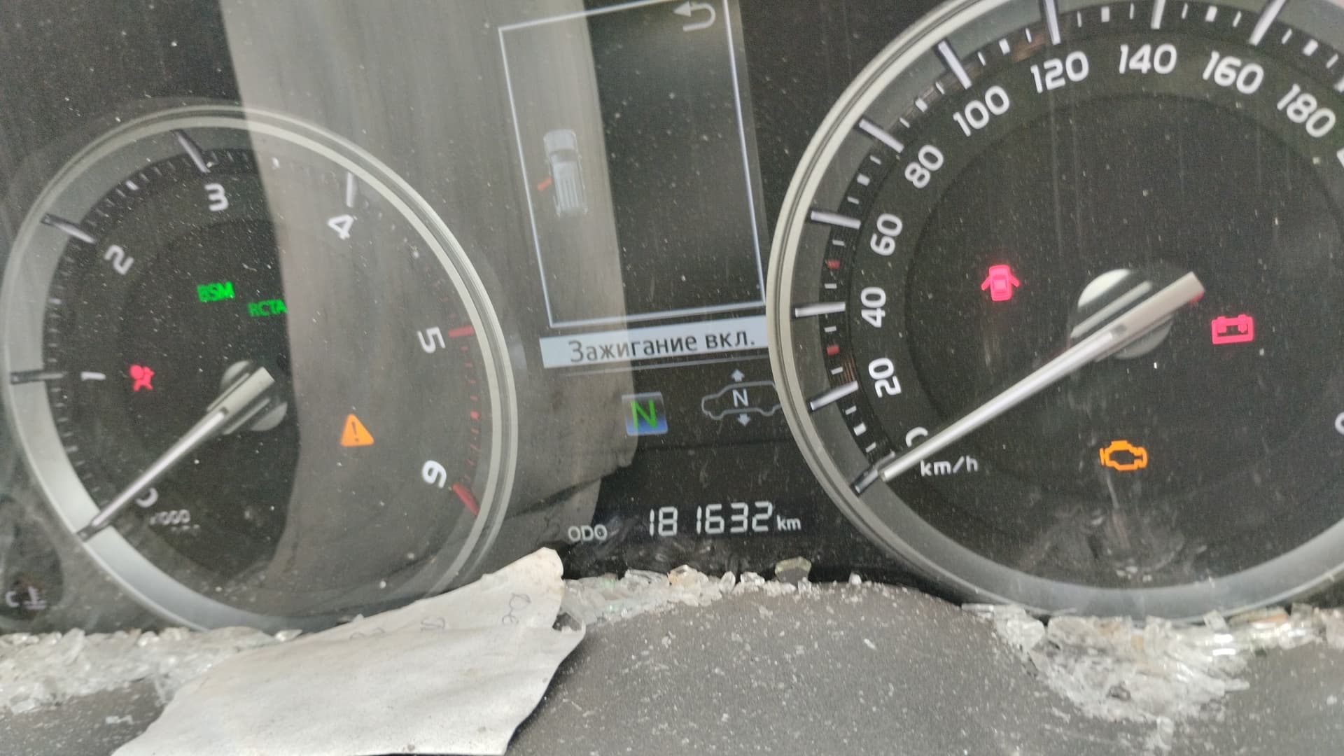 Toyota Land Cruiser 200 - 6