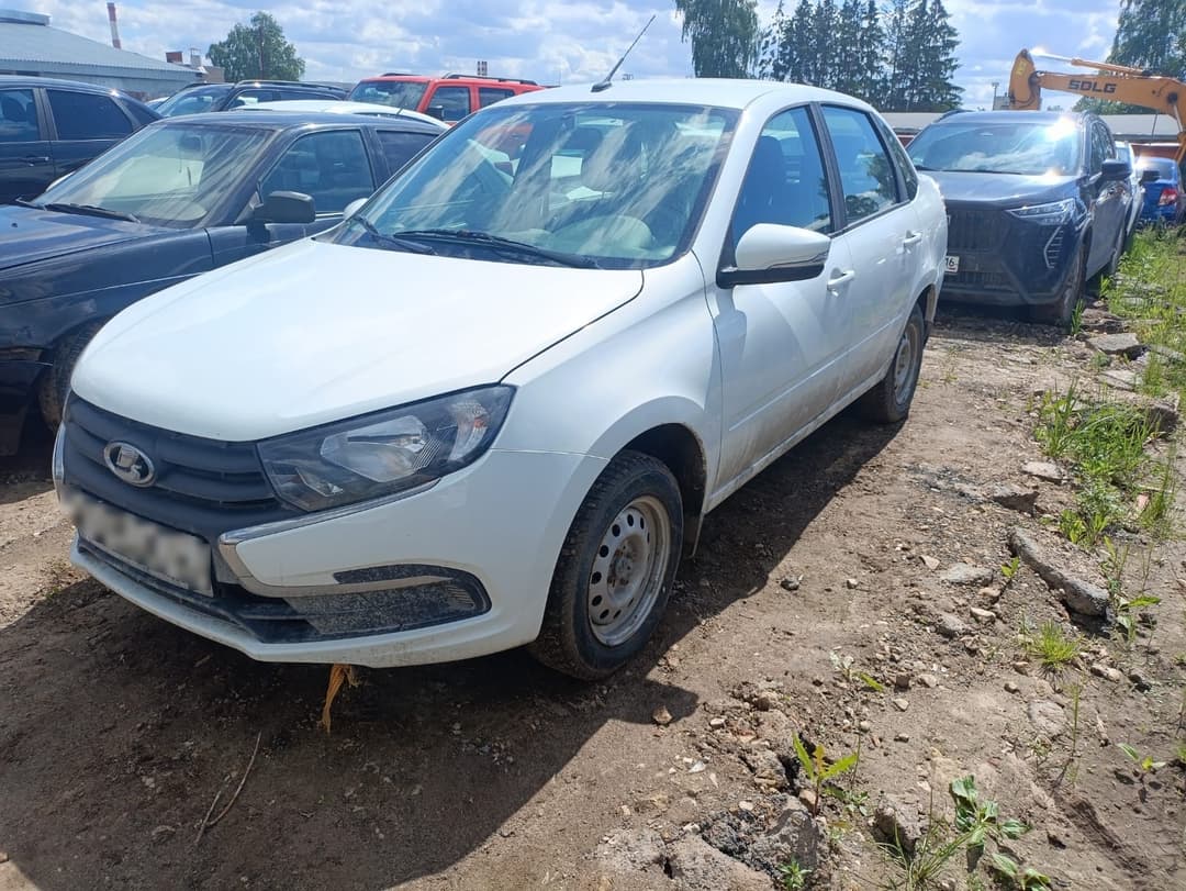 Lada Granta седан - 1