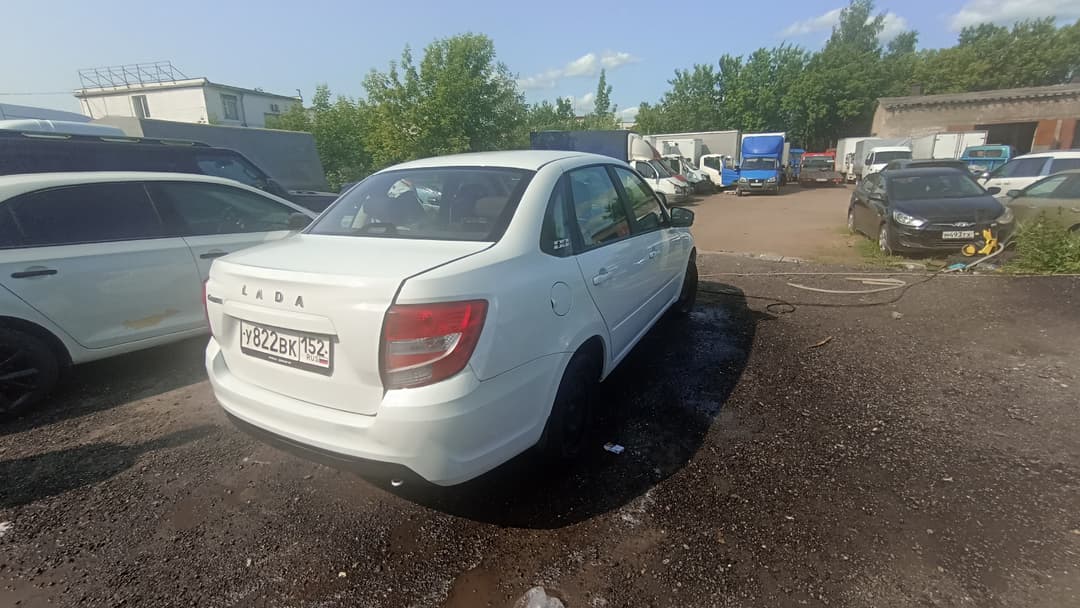 Lada Granta седан - 3