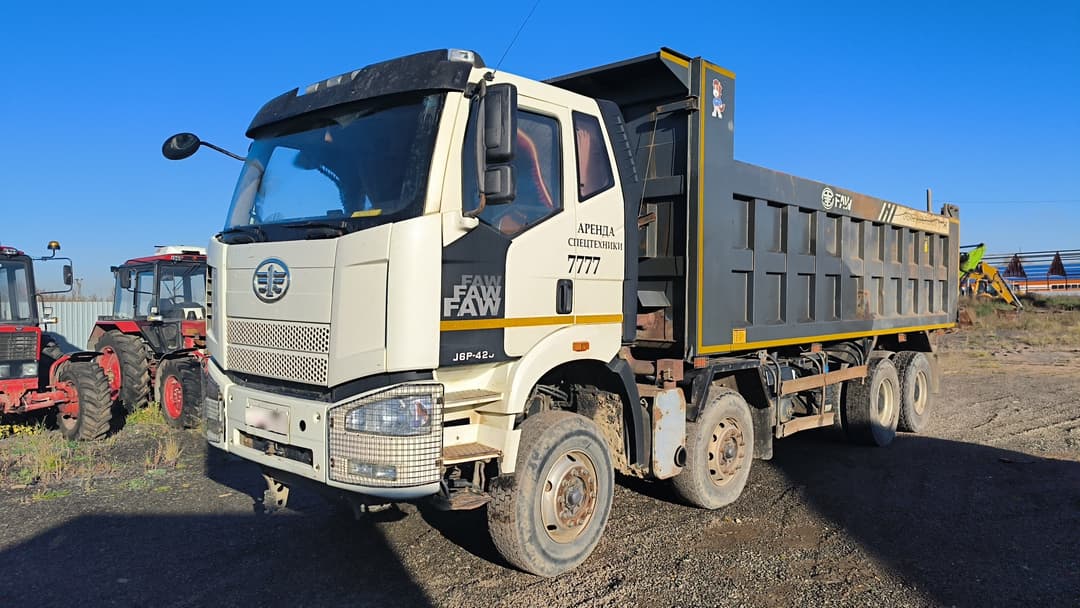 FAW J6 8x4 Самосвал - 1