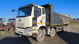 FAW J6 8x4 Самосвал - 1