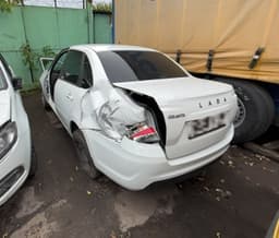 Lada Granta седан - 4
