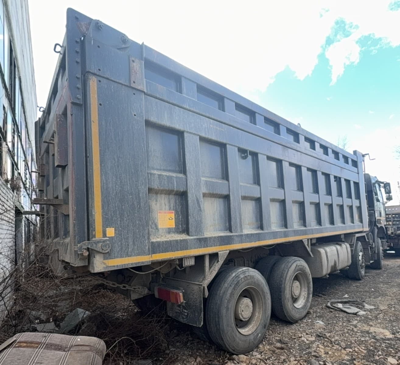 FAW J6 8x4 Самосвал - 3