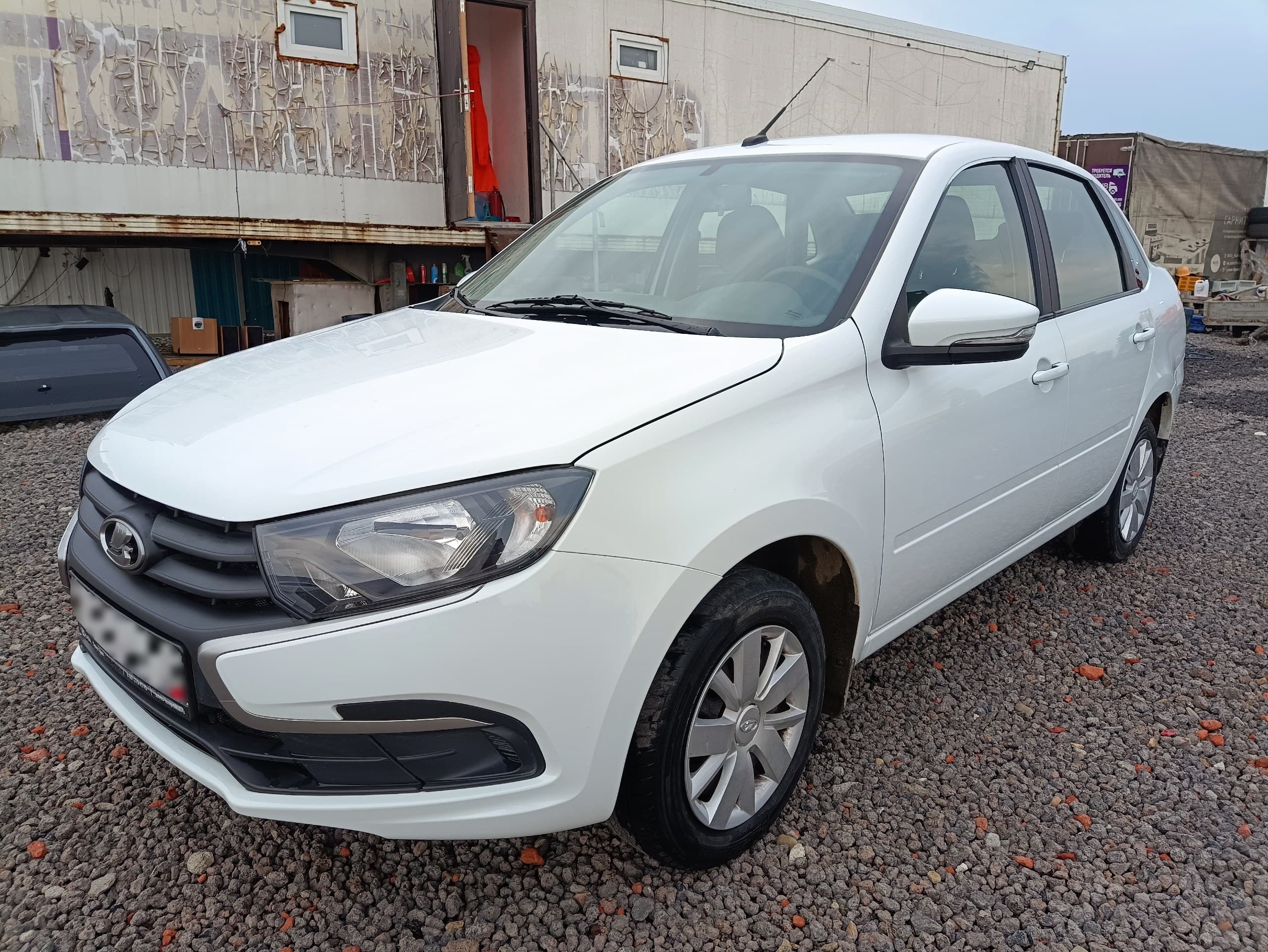 Lada Granta седан - 1
