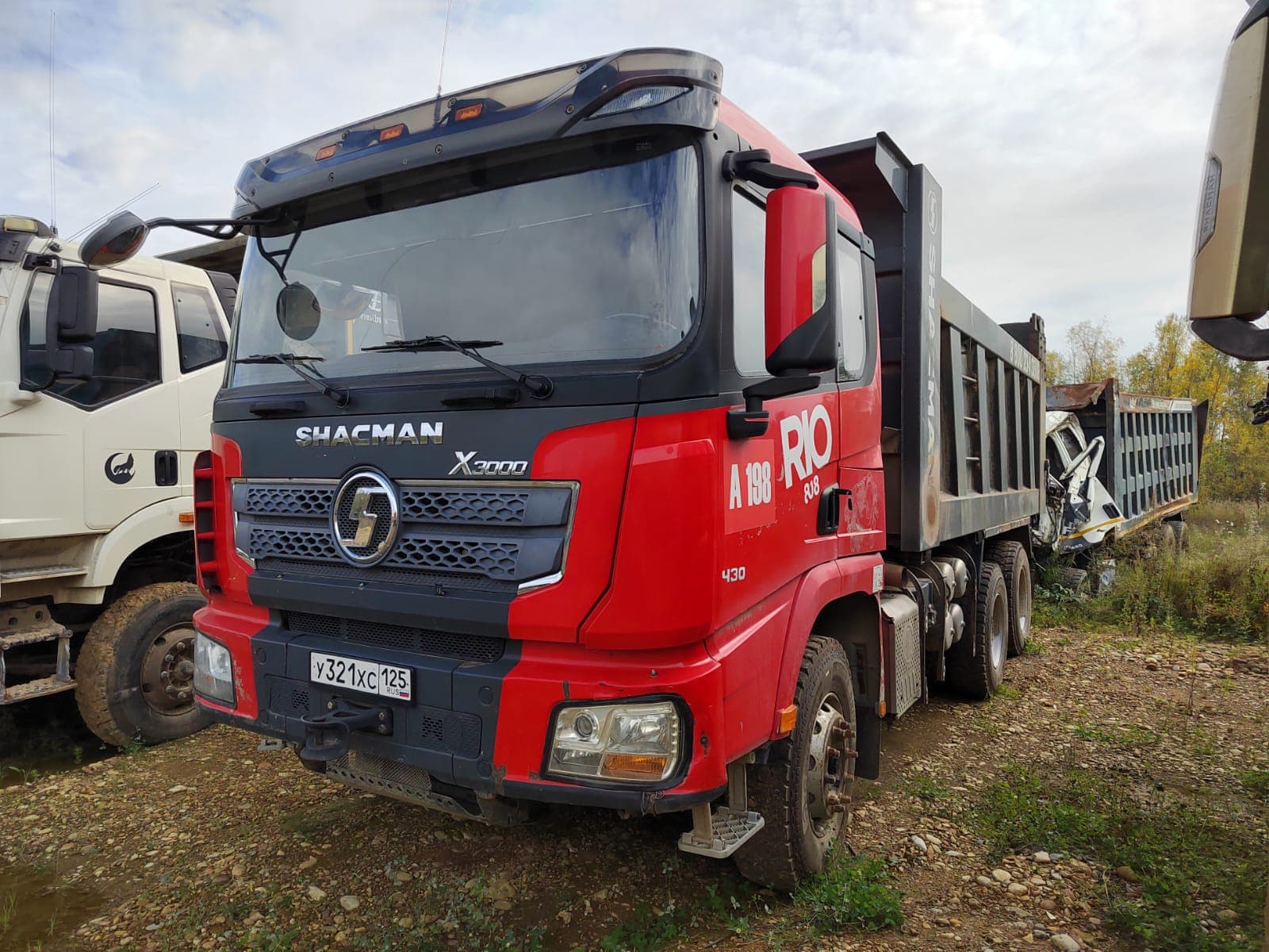 Shacman (Shaanxi) SX* 6x4 Самосвал - 1