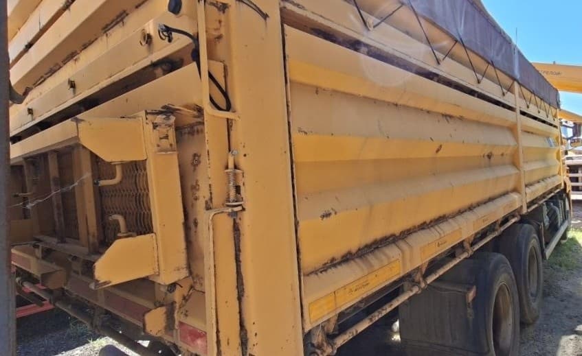 Мегатрон 4589* на шасси КамАЗ 65115 6x4 Зерновоз - 3