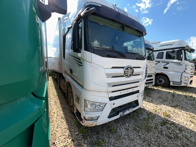 FAW CA 4180 4x2 Седельный тягач - 2
