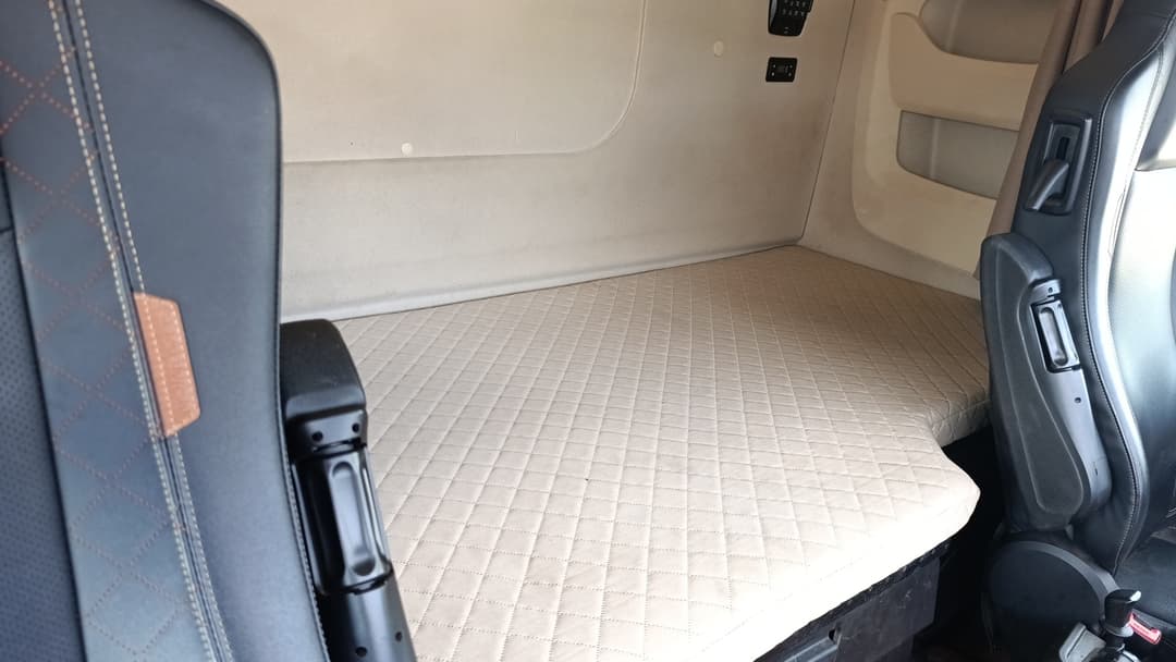 Shacman (Shaanxi) SX* 4x2 Седельный тягач - 9