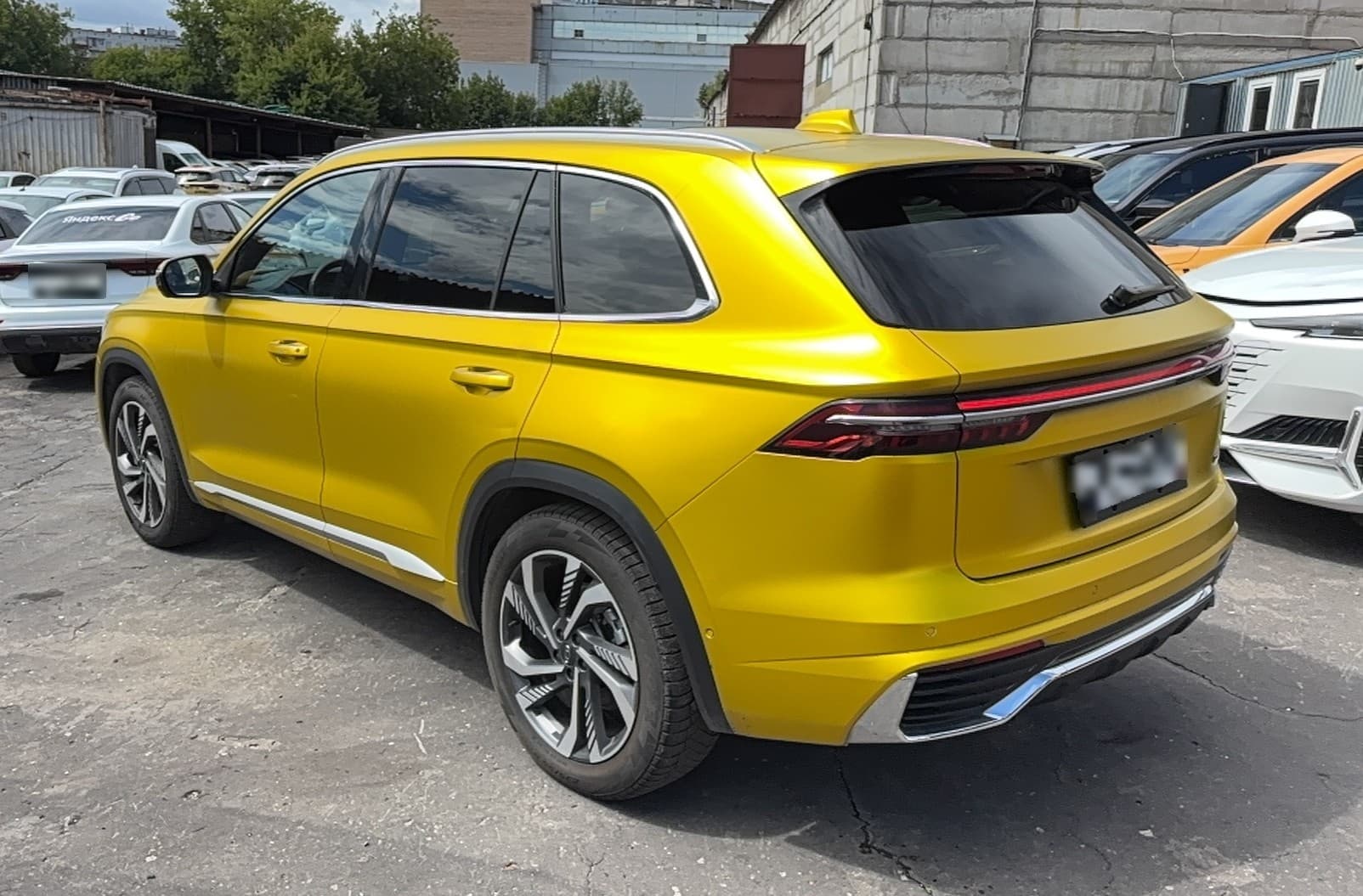 Geely Monjaro - 4