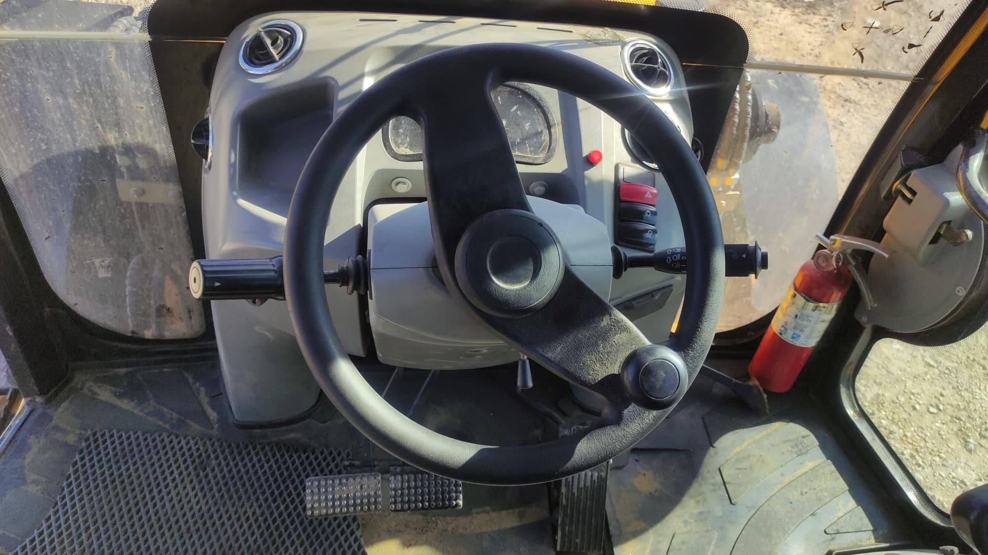 Force Vector FV* Экскаватор-погрузчик - 5