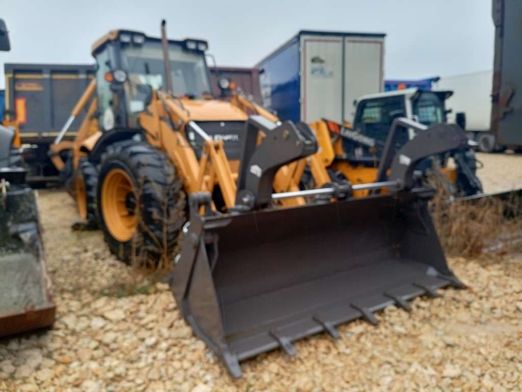 Lovol FLB468 Экскаватор-погрузчик - 2