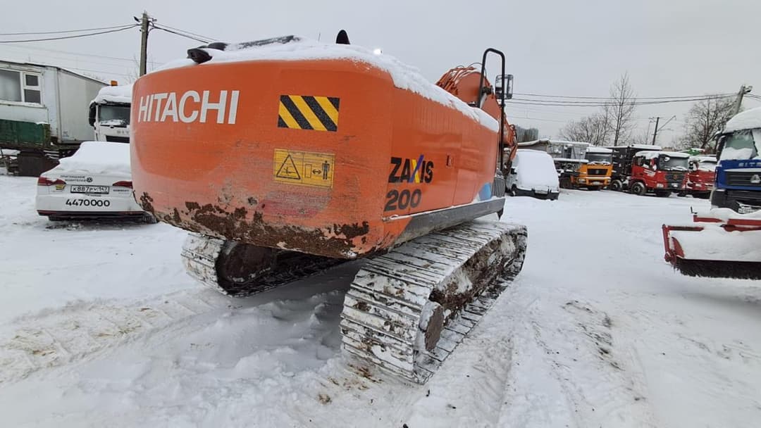Hitachi ZX200 Экскаватор - 3
